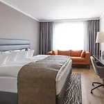Ξενοδοχείο Berlin Airport - Conference Centre By Ihg 4*