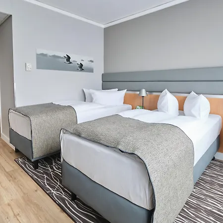 Berlin Airport - Conference Centre By Ihg 4*