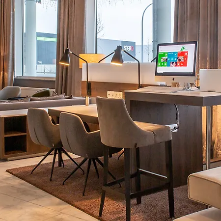 Hotel Berlin Airport - Conference Centre By Ihg 4*