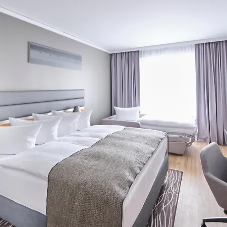 Berlin Airport - Conference Centre By Ihg Schoenefeld