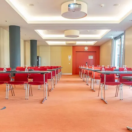 Berlin Airport - Conference Centre By Ihg 4* Schoenefeld
