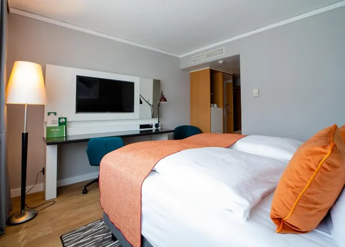 Berlin Airport - Conference Centre By Ihg 4*