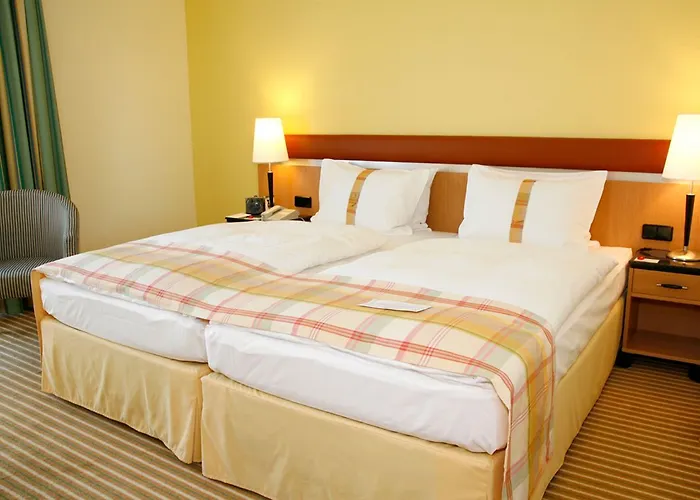 Berlin Airport - Conference Centre By Ihg 4*