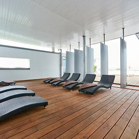 Hotel Berlin Airport - Conference Centre By Ihg