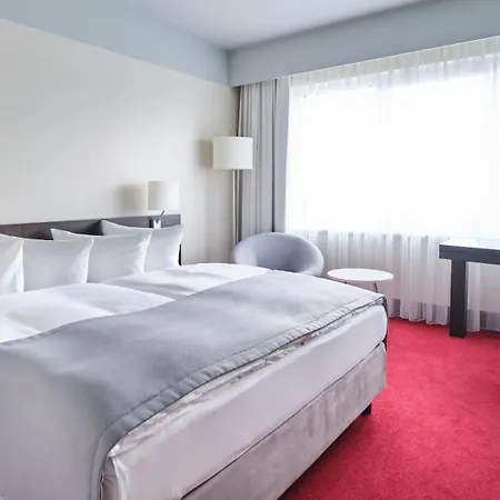 Berlin Airport - Conference Centre By Ihg 4*