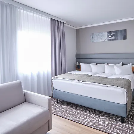 Berlin Airport - Conference Centre By Ihg Hotel Schönefeld