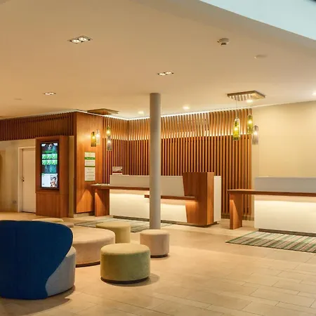 Berlin Airport - Conference Centre By Ihg Hotel Schönefeld