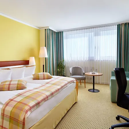 Berlin Airport - Conference Centre By Ihg Hotel Schönefeld