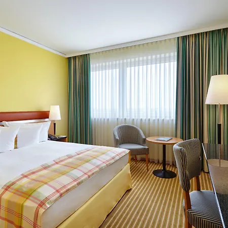 Hotel Berlin Airport - Conference Centre By Ihg Schönefeld