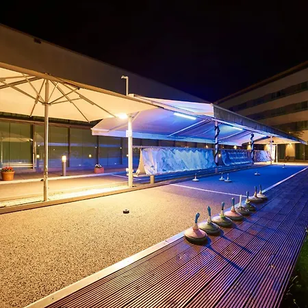 Berlin Airport - Conference Centre By Ihg 4*