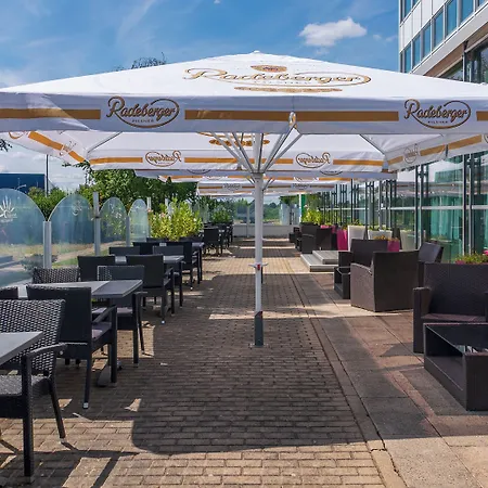 Berlin Airport - Conference Centre By Ihg Hotel 4*
