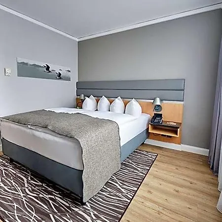 Berlin Airport - Conference Centre By Ihg Hotel