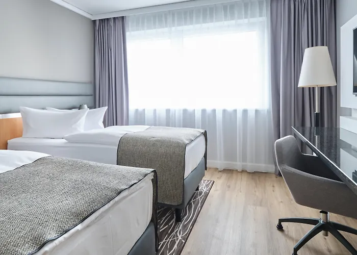 Berlin Airport - Conference Centre By Ihg 4*