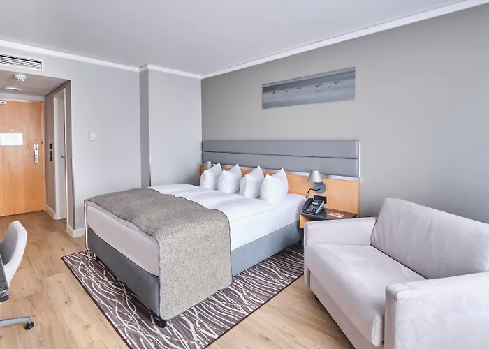 Berlin Airport - Conference Centre By Ihg Schönefeld