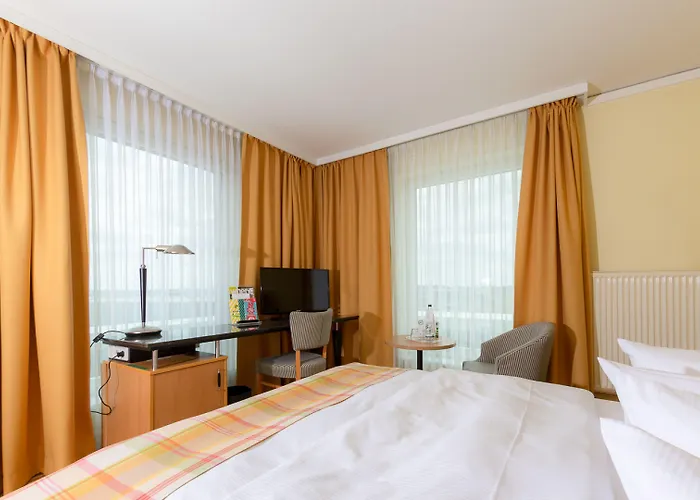 Berlin Airport - Conference Centre By Ihg Hotel Schönefeld