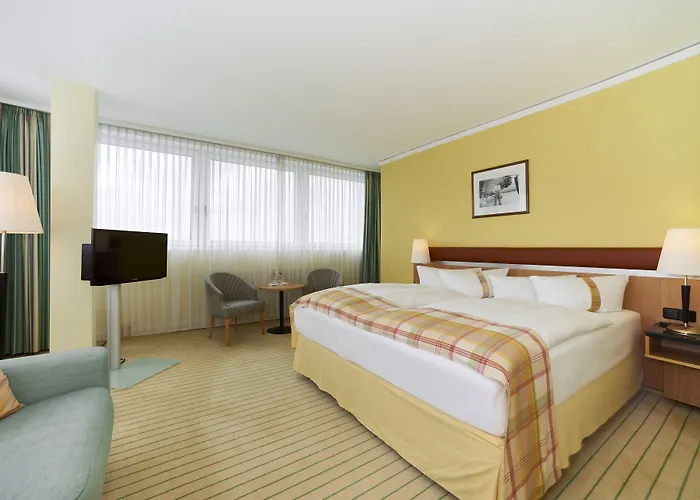 Berlin Airport - Conference Centre By Ihg Hotel