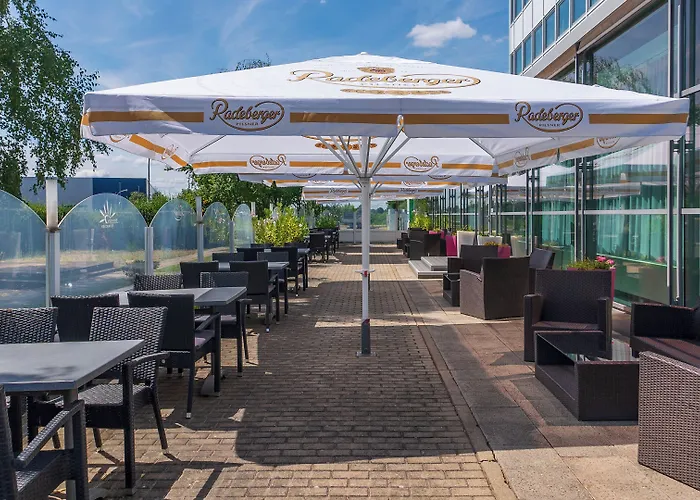 Berlin Airport - Conference Centre By Ihg Hotel 4*